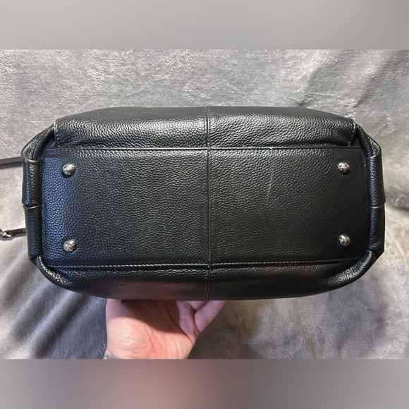 Vairena Ultra Rare Italian Pebbled Leather Shoulder Bag w/ Silver Hardware - Picture 6 of 11